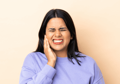 Can TMJ make your teeth hurt?